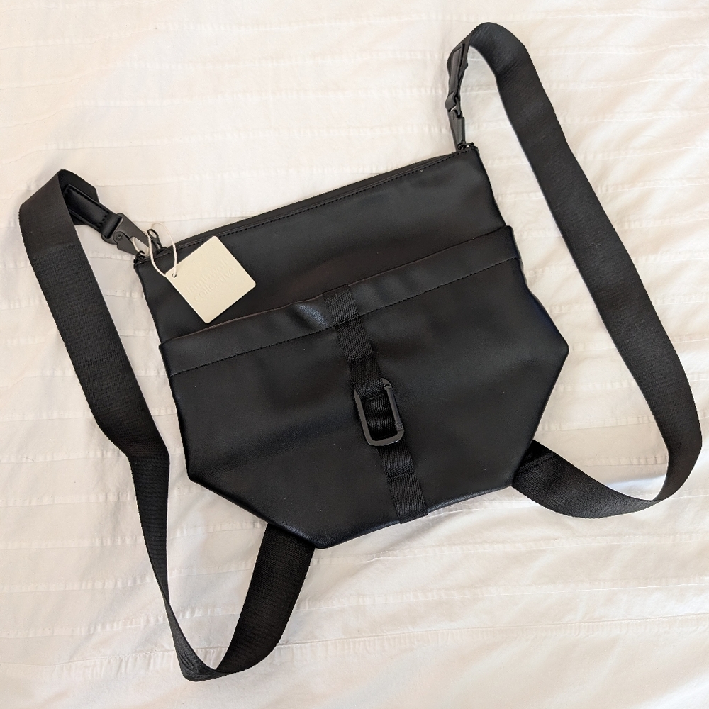 Lambwolf Collective Vegan Leather Convertible Dog Walker Bucket Bag Backpack - Picture 4 of 13